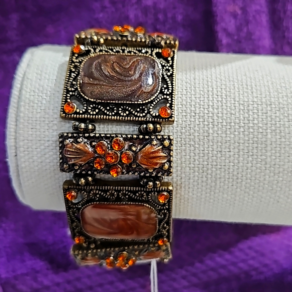 Bbracelet